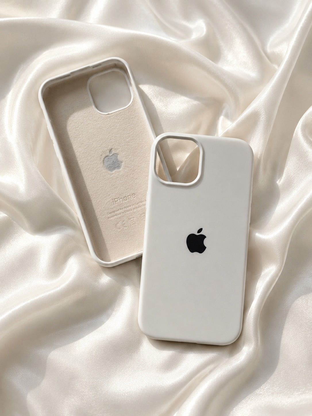 Official Apple Silicone Case for iPhone 15