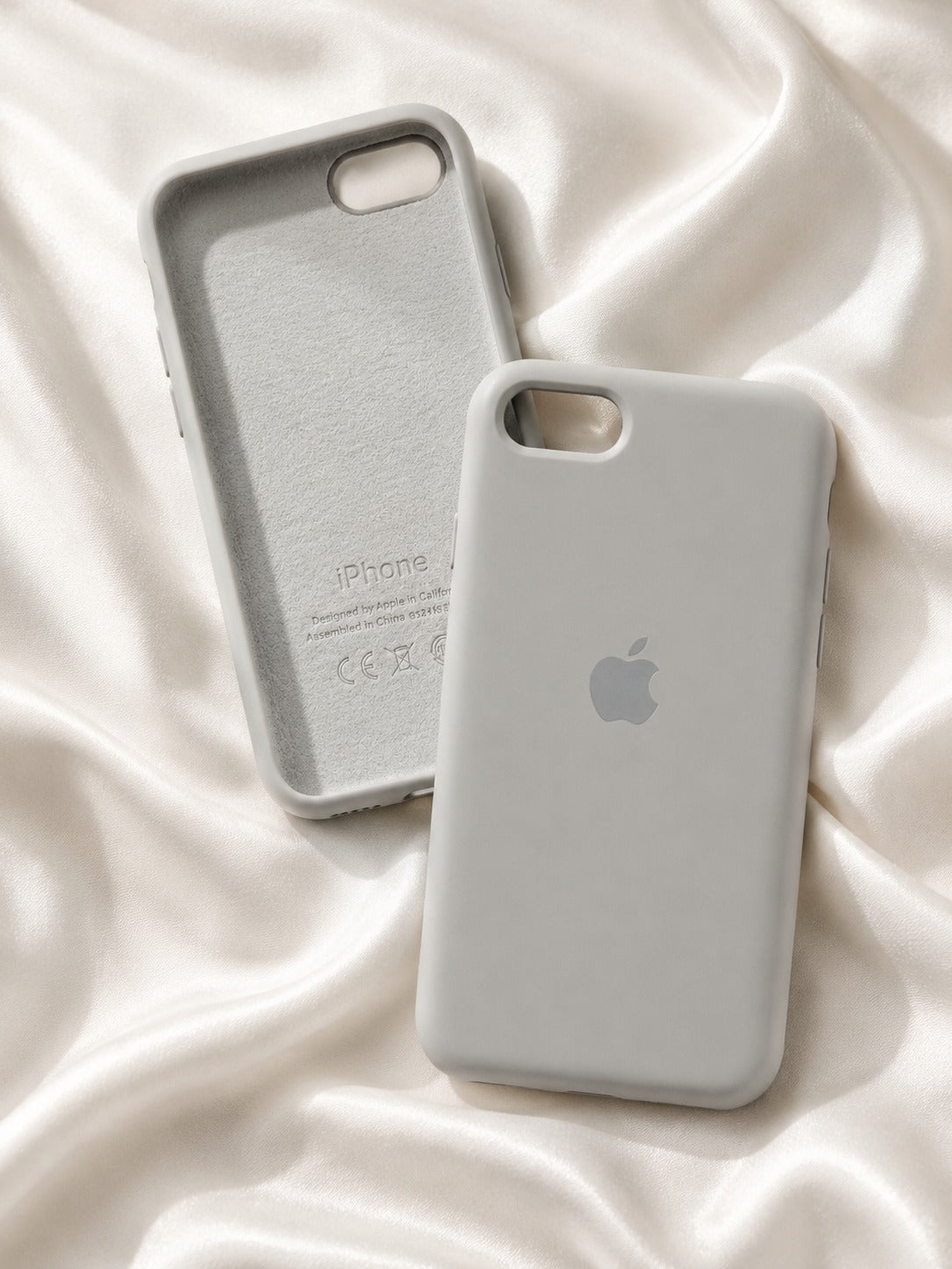 Official Apple Silicone Case for iPhone 7 / 8 / SE