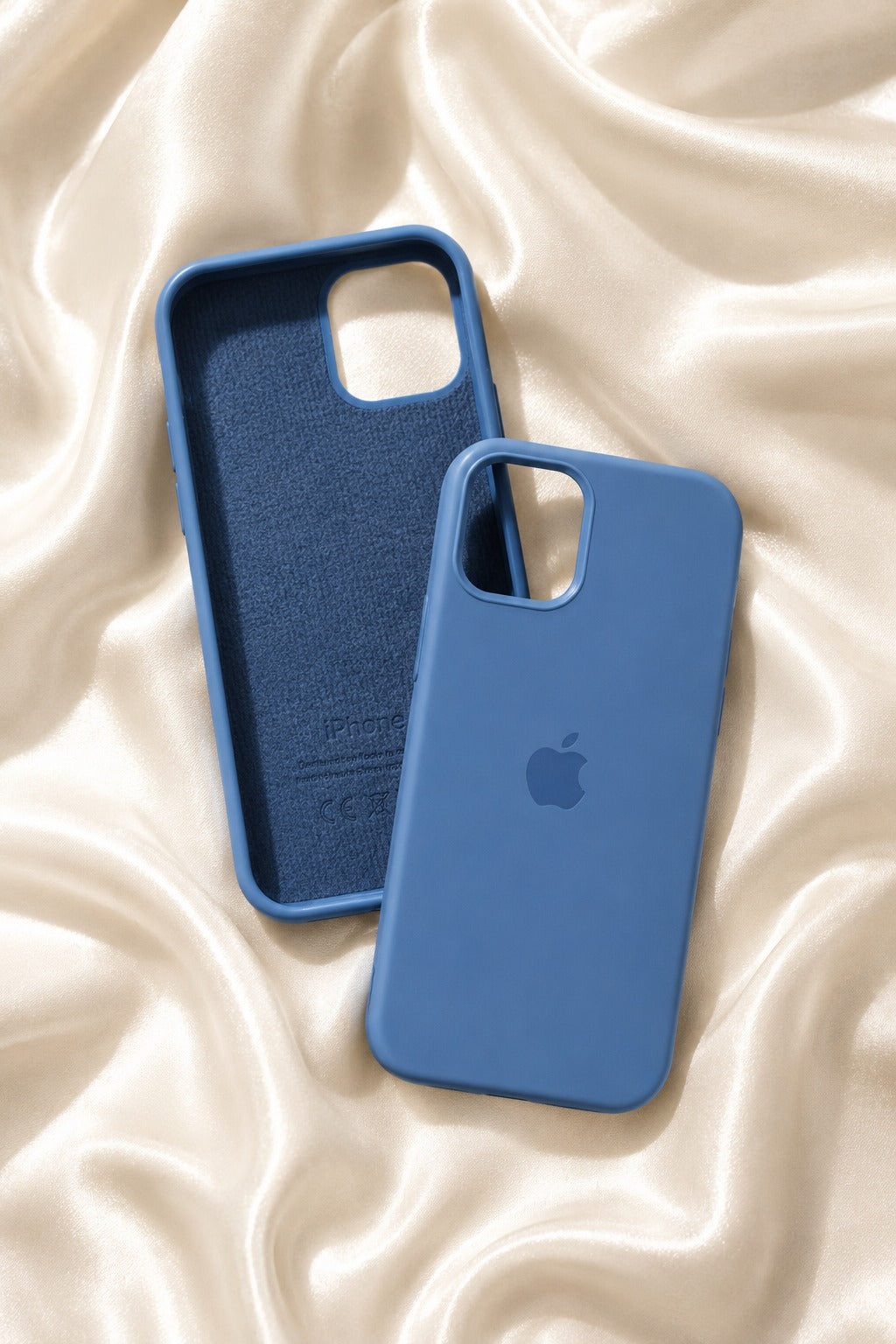 Official Apple Silicone Case for iPhone 12 / 12 Pro