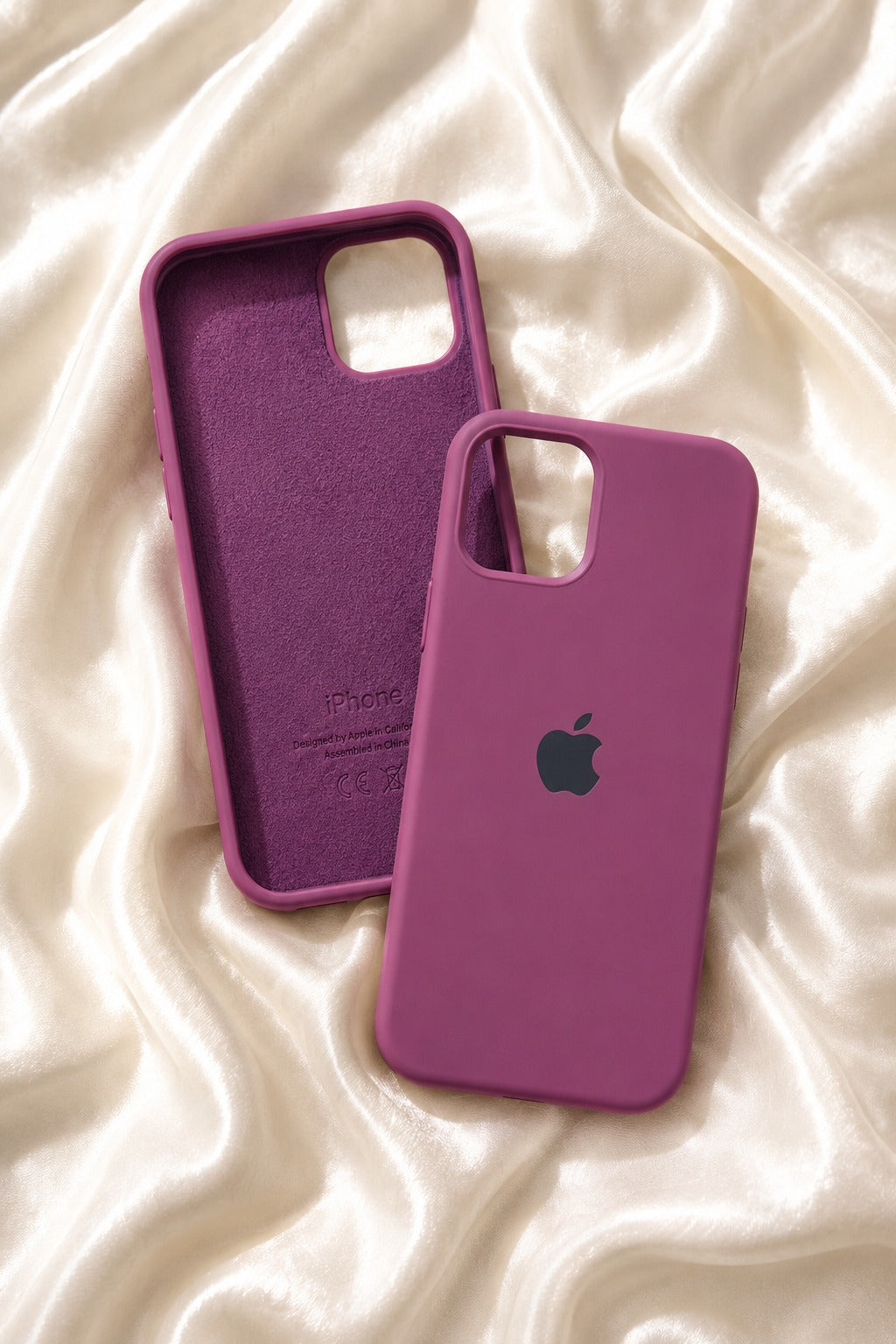 Official Apple Silicone Case for iPhone 12 / 12 Pro