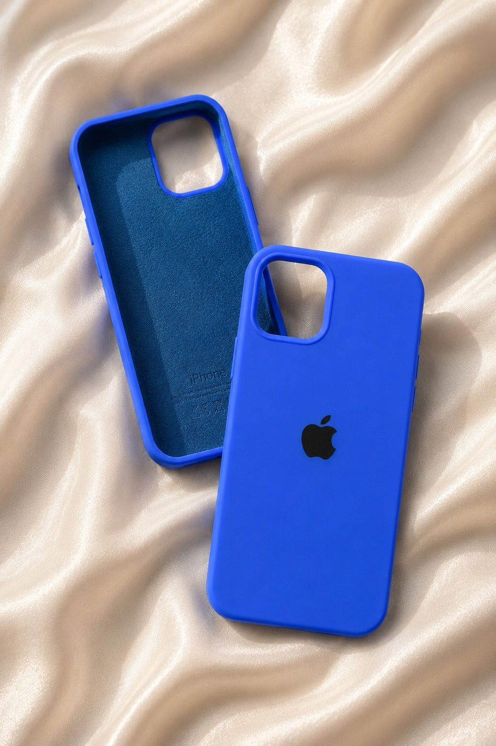 Official Apple Silicone Case for iPhone 12 / 12 Pro